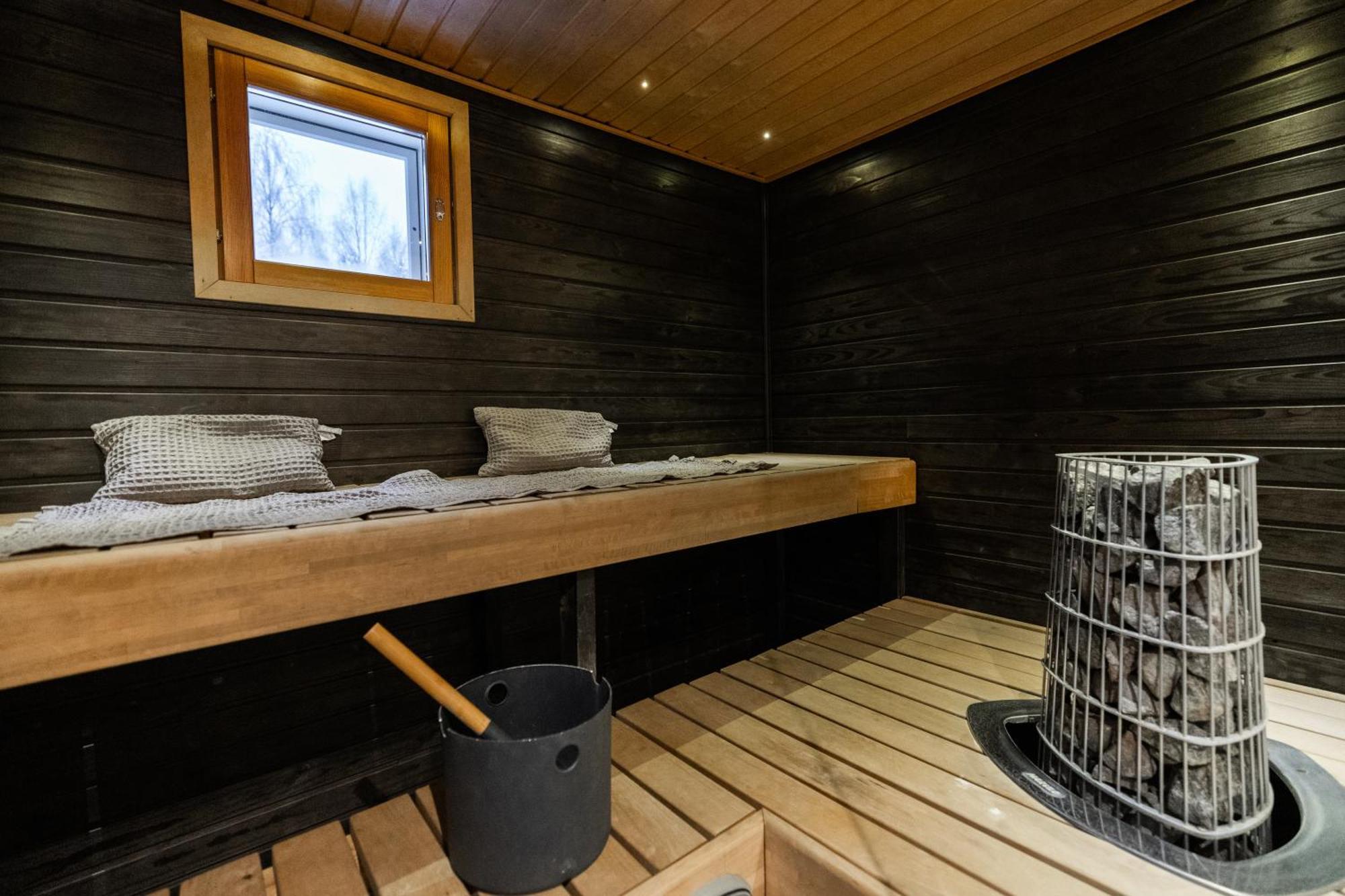 Villa Nightsky -Private Location, Sauna And Jacuzzi Rovaniemi Eksteriør billede